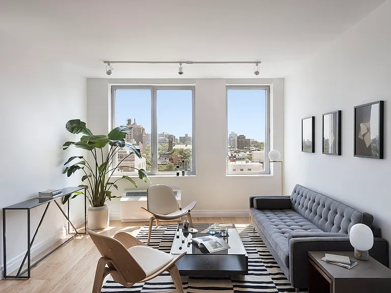 300 Ashland Pl #27L — Photo 1