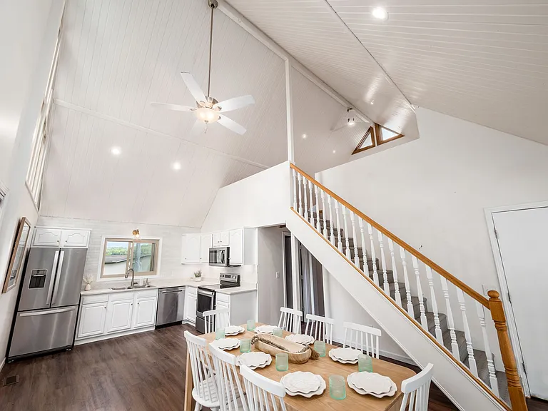 305 Ridgeway Dr — Photo 64