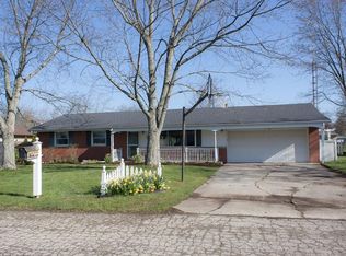 1804 W Earl Dr, Muncie, IN 47304