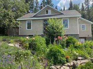 13302 N 15th Ave, Crowsnest Pass, AB T0K 0E0