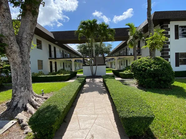 3805 SW 103rd Ave APT 110, Miami, FL 33165