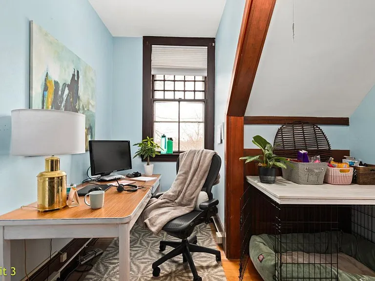 668 Middle St #3 — Photo 5