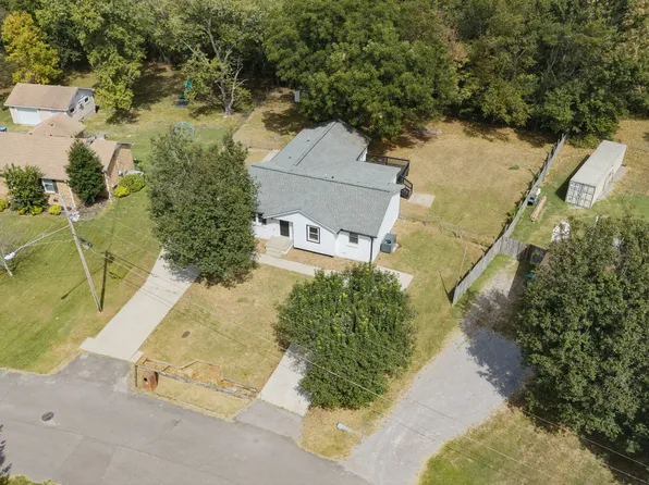 206 Tarrytown Dr, Smyrna, TN 37167