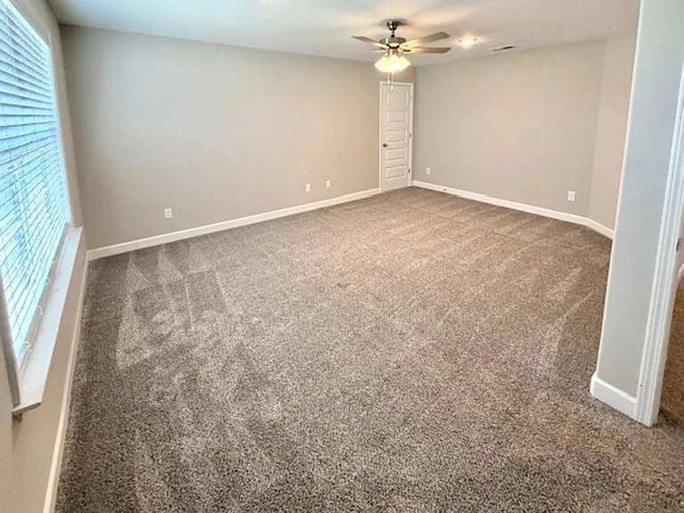 430 Azalea Dr — Photo 10