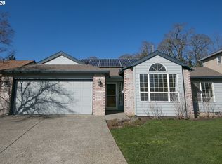 5945 SE Blossom St, Hillsboro, OR 97123