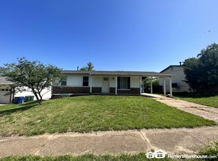 1041 Piedras Pkwy, Fenton, MO 63026