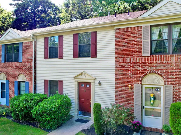 4 Cheshire Dr #4, Absecon, NJ 08205