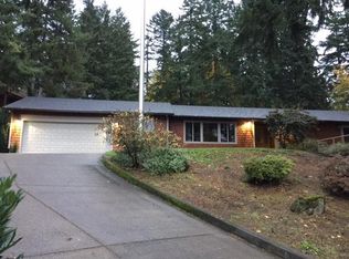13576 Peters Rd, Lake Oswego, OR 97035
