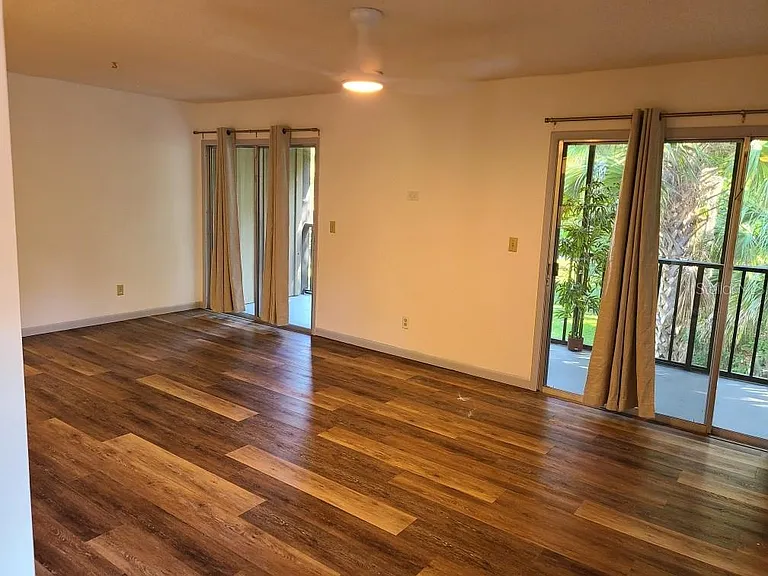 120 Hibiscus Woods Ct #4B — Photo 27