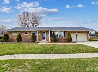 4263 Camelot Dr, Springfield, OH 45503