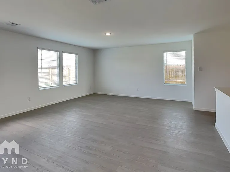 302 Gadwall Ave — Photo 6