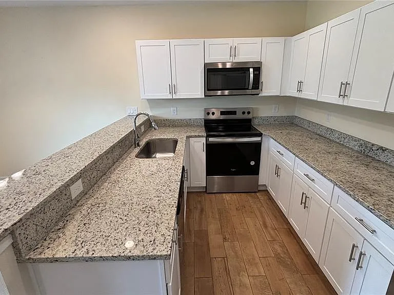 280 Gardner Ln #1 — Photo 4