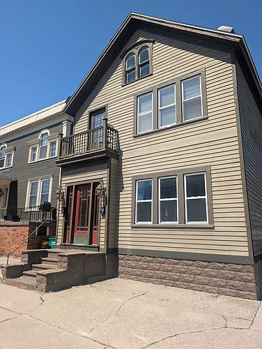 104 York St #1 Photo 1