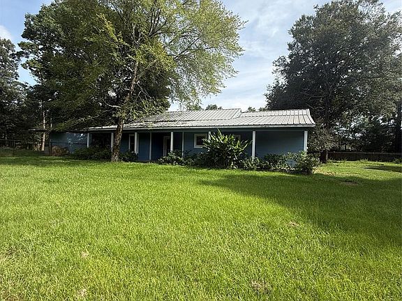 2nd image of 7 Ranch Rd #A
