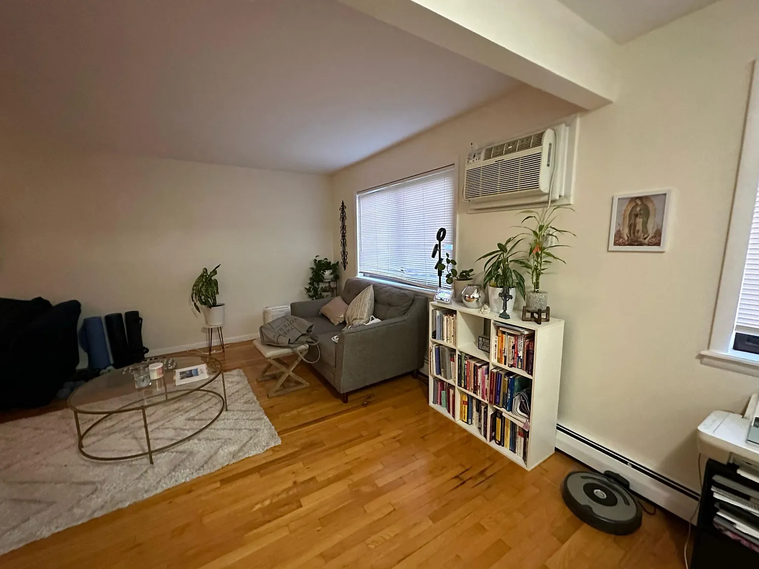 1 bed, 850 sqft, $2,100 — Photo 3