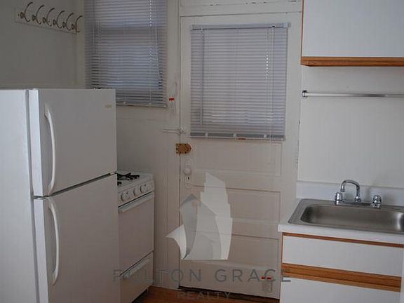 4th image of 1317 W Estes Ave #48