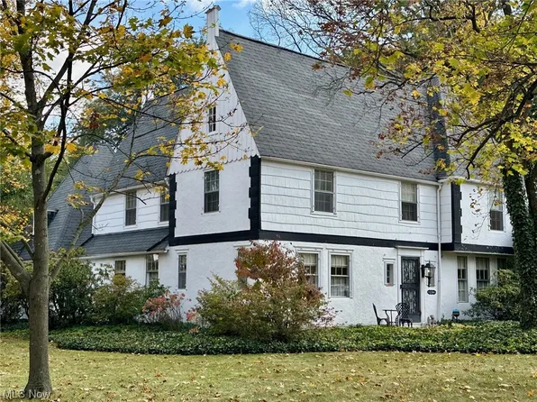 2230 University Ave NW, Canton, OH 44709