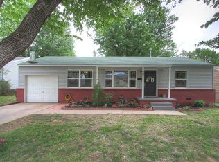 907 Cedar Ave, Sand Springs, OK 74063