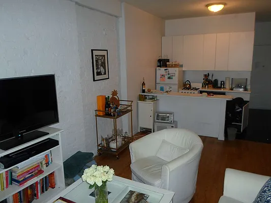 Rented by Sky Management | media 53