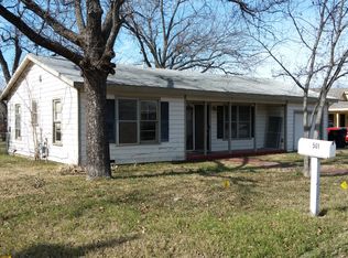 501 Huron St, Cleburne, TX 76031