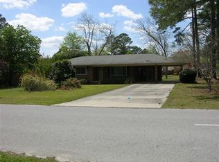 520 S Kennedy St, Metter, GA 30439