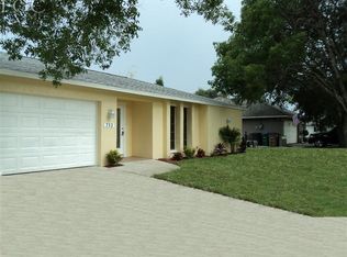 713 SE 10th Ave, Cape Coral, FL 33990
