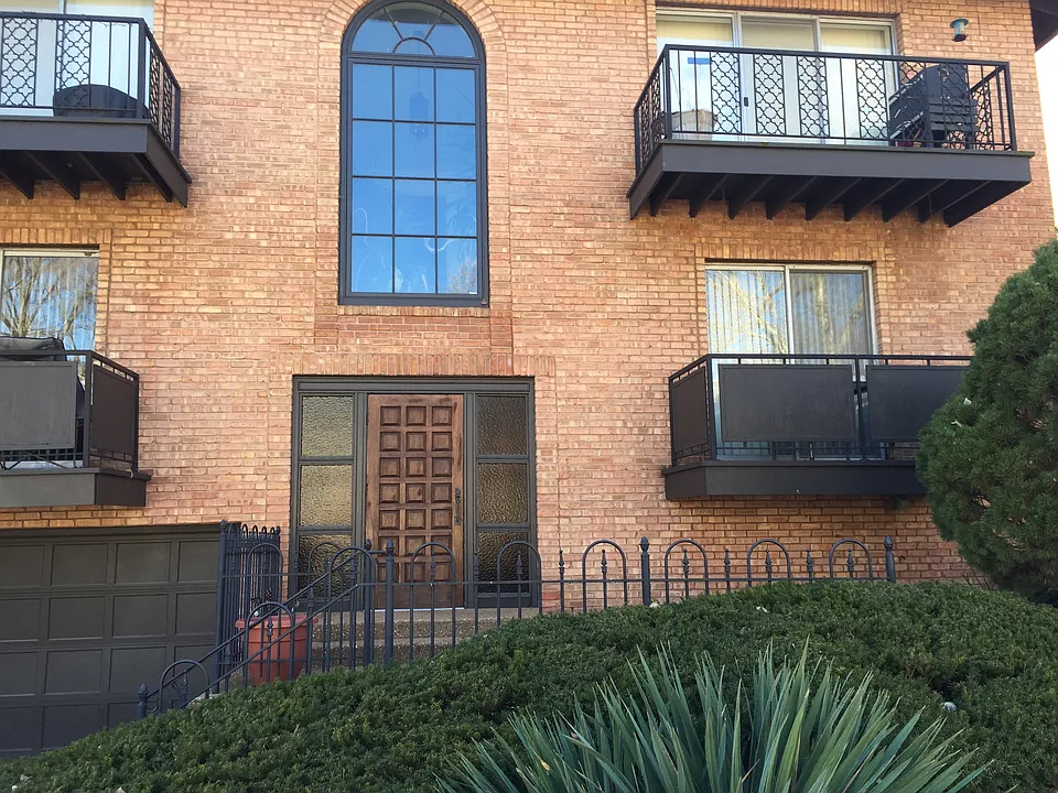 4236 W Pine Blvd #107