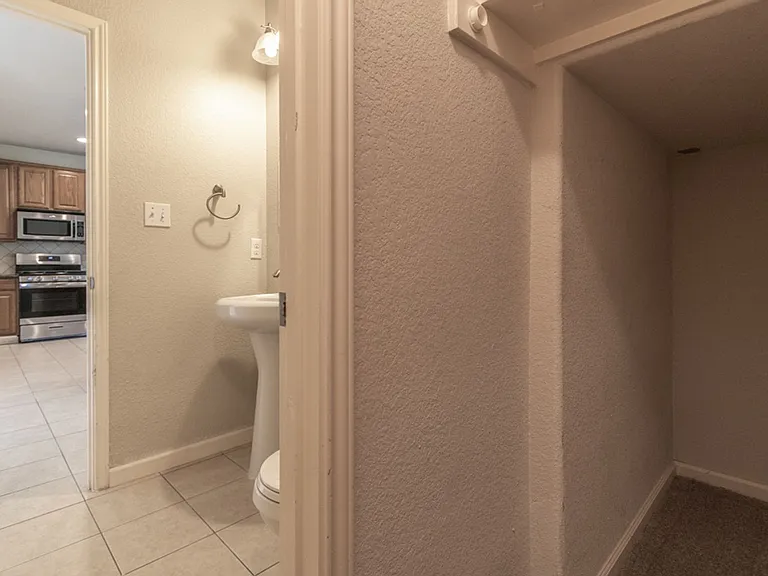 18601 Derby Hill Ln — Photo 7