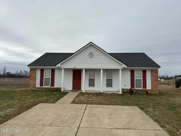 1079 Meadows Lake Cir W, Robinsonville, MS 38664