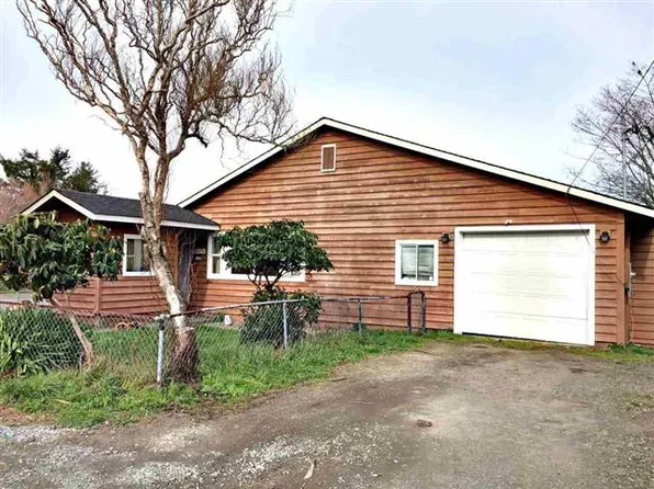 888 Reddy Ave, Crescent City, CA 95531