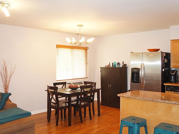 3rd image of 707 W Diversey Pkwy APT I