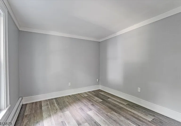 4 Maple St — Photo 9