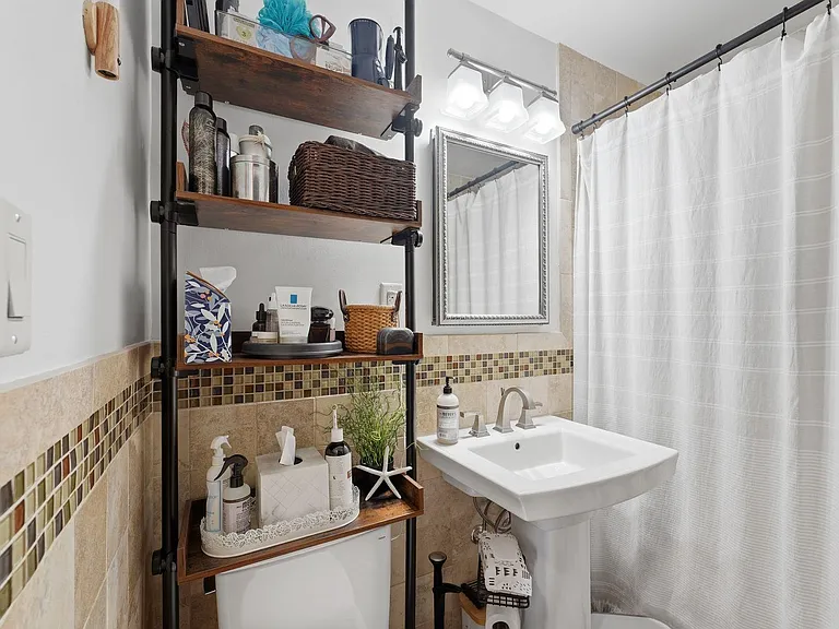 6040 Boulevard East #23F — Photo 12