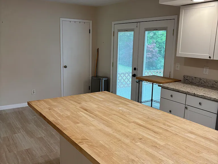 11157 Thornton Dr — Photo 17