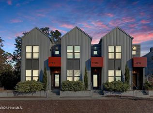 1373 S 3rd St, Wilmington, NC 28401