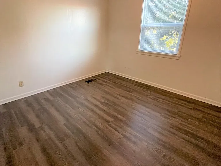 3133 W Telegraph Rd — Photo 9