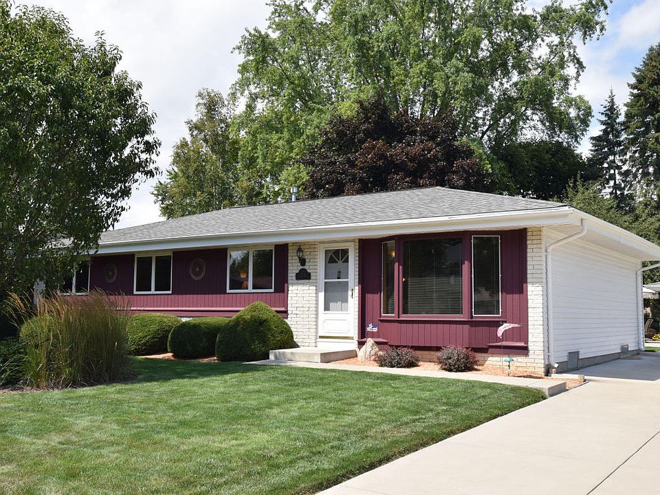 1st image of 122 W Juniper Dr