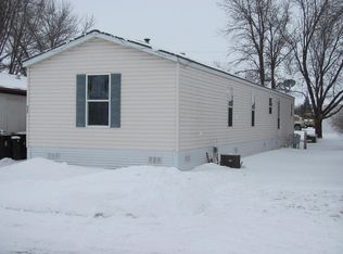 1026 Western Park Vlg SE, Jamestown, ND 58401