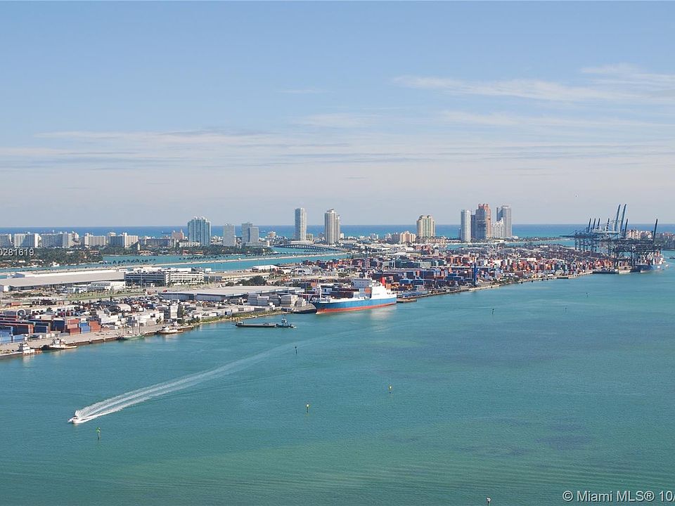 1st image of 325 Biscayne Blvd #3323