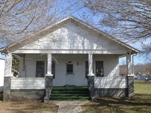 355 Salem Ave, New Castle, VA 24127