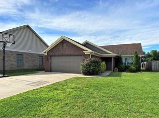 5328 Summercrest Dr, Owensboro, KY 42301