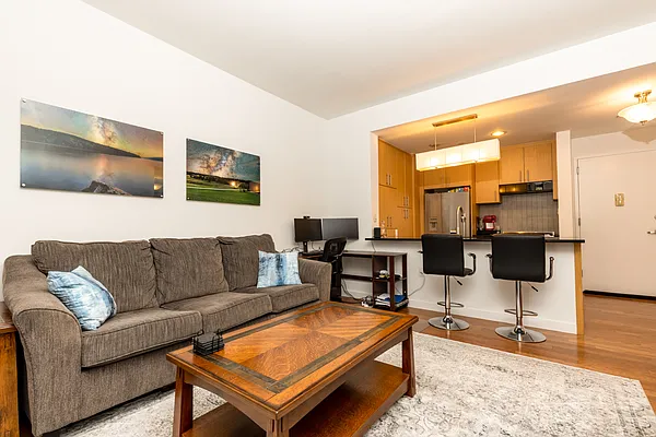 Rented by Modern Spaces | media 14