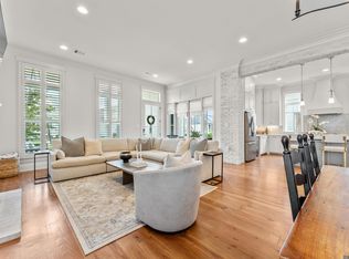 1623 Rose Glen Ln, Baton Rouge, LA 70810