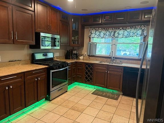 2nd image of 2646 New Rd