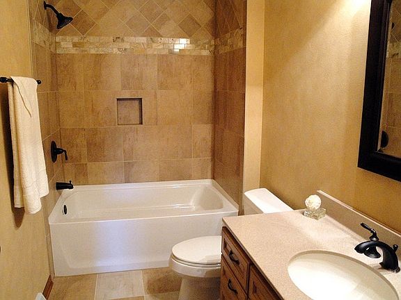 5th image of 251 Greenway Cir