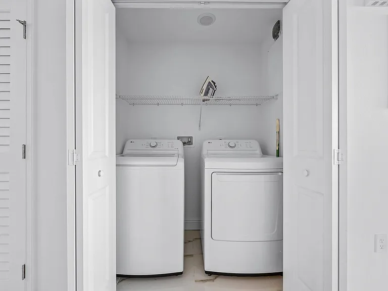 Washer/Dryer