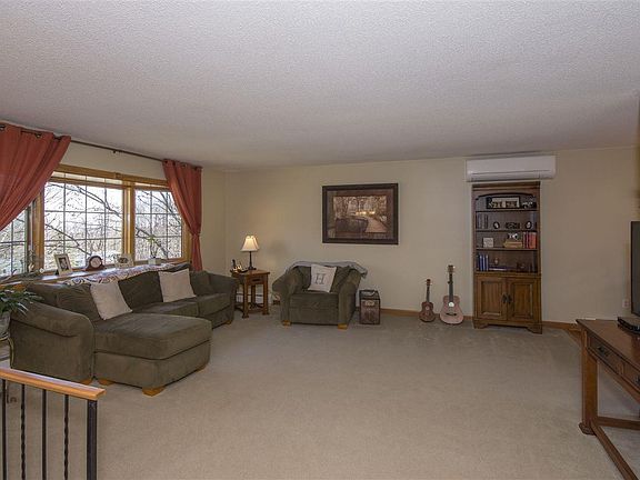 5th image of 503 Howard Gnesen Rd