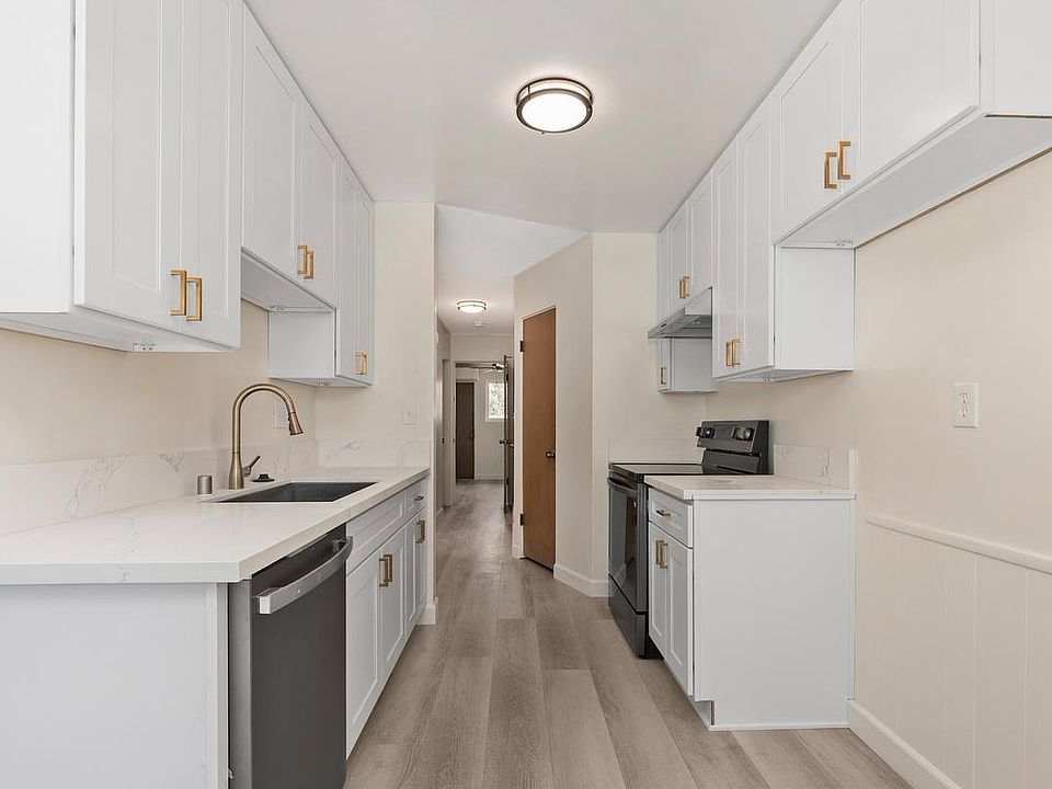 1st image of 4733 Jackson St APT 61