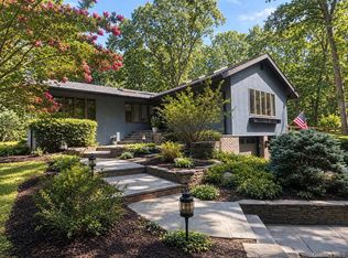 1 Pheasant Lane, Lloyd Neck, NY 11743