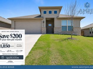 1107 SW 3rd St, Gentry, AR 72734